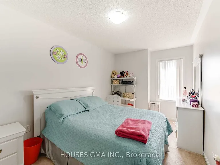 92 Lathbury St — Photo 13