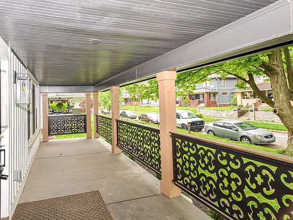 4th image of 3934 N Park Ave