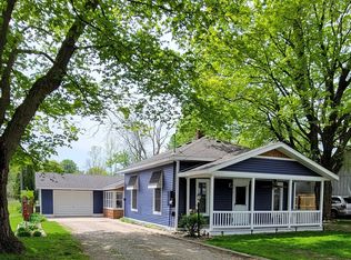 307 W 2nd St, Clare, MI 48617
