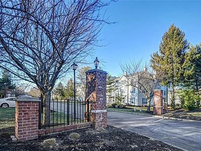 155 Darwin Ln — Photo 24