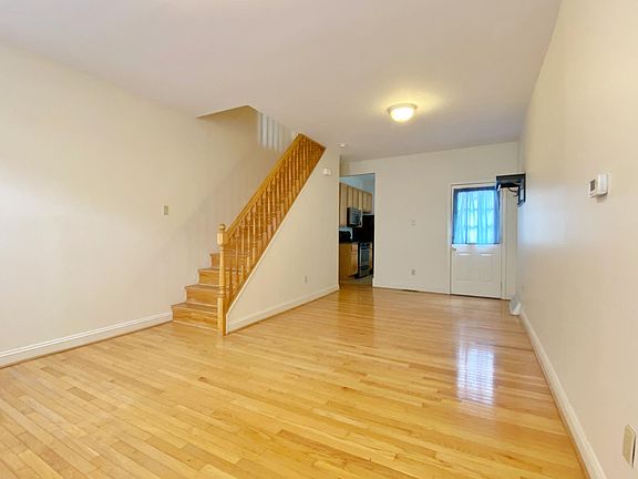 4th image of 1029 Kimball St #1