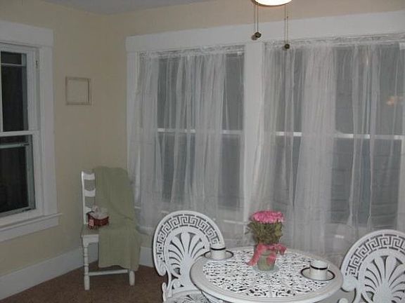 5th image of 140 Nassau Ave