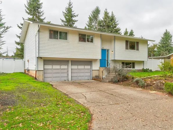 19223 Whitney Ln, Oregon City, OR 97045