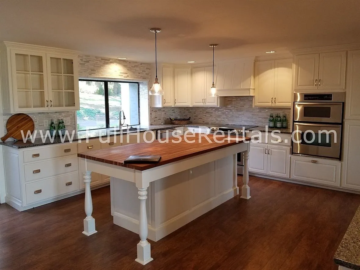 84652 Weatherberry Ln photo 1