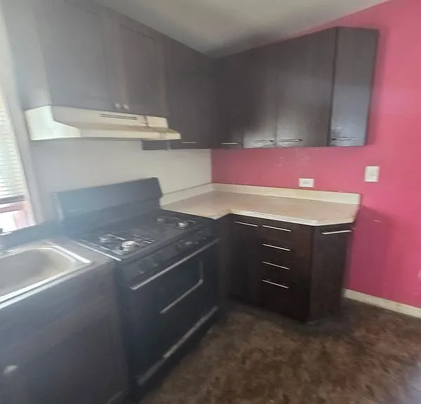 1947 W Marquette Rd #3 — Photo 5