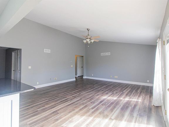 5th image of 316 Palomino Dr