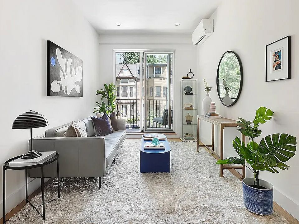 1st image of 256 Winthrop St #3A