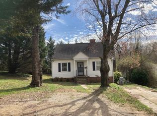 211 Hillside St NW, Lenoir, NC 28645