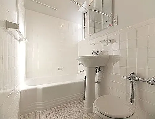 Rented by SW Queens Mezzanine | media 1