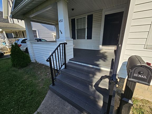 4th image of 492 N Washington St