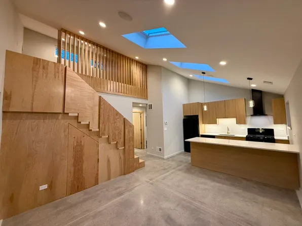 1029.5 Darrow Ave, Evanston, IL 60202