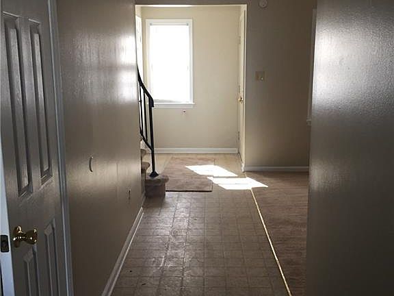 4th image of 391 Deputy Ln Unit D