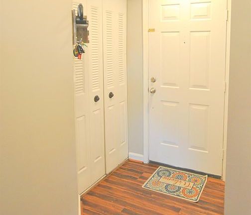 3rd image of 1417 Ashbourne Dr #1
