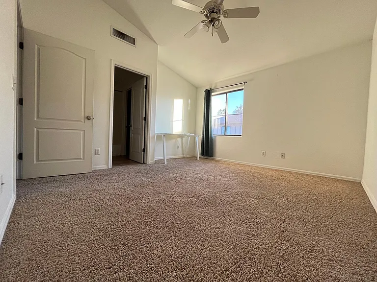 718 S Beck Ave — Photo 11