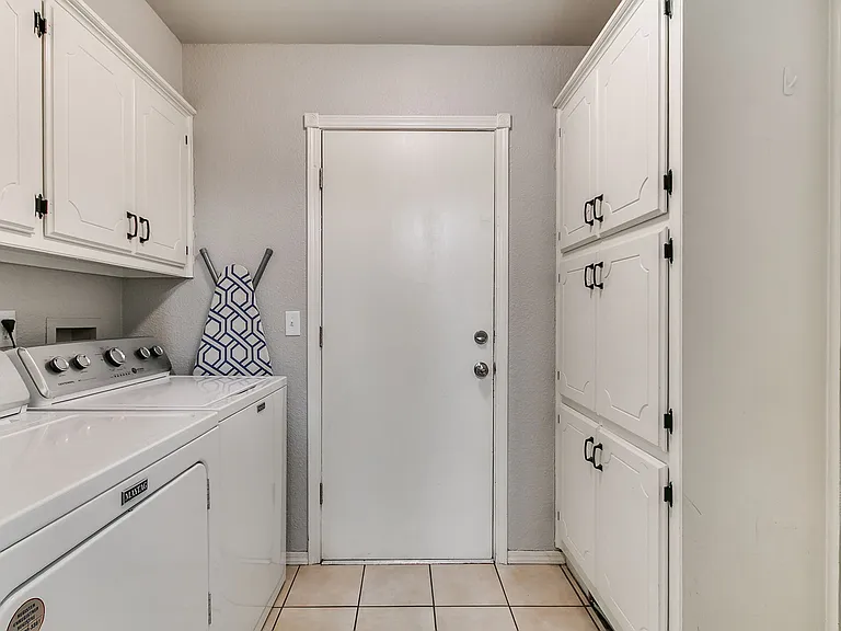 1700 Whispering Creek Dr — Photo 20