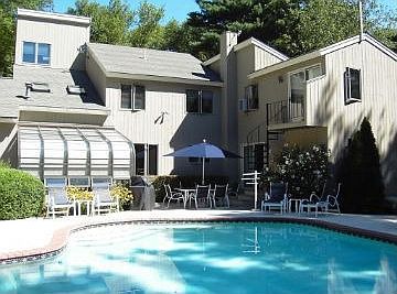 Enclosed Private Pool 