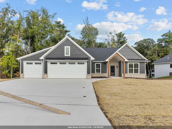 3211 Eclipse Dr, Green Bay, WI 54311