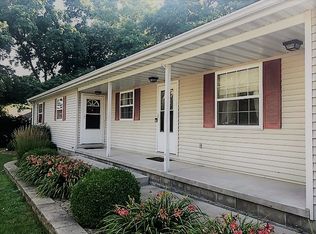 400-402 N Niles St, Metamora, IL 61548