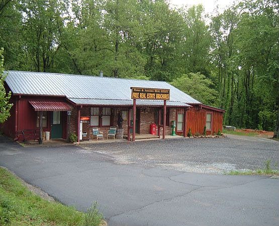 1st image of 1542 Highway 441 N