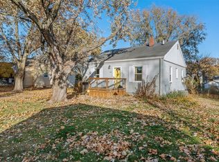 3611 68th St, Urbandale, IA 50322