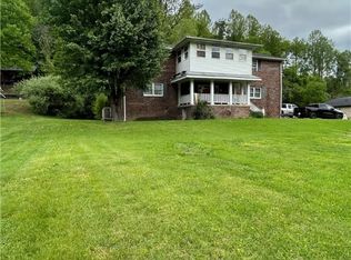 646 Little Coal River Rd, Alum Creek, WV 25003