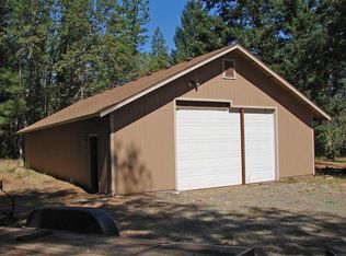 286 Felkner Rd, Grants Pass, OR 97527