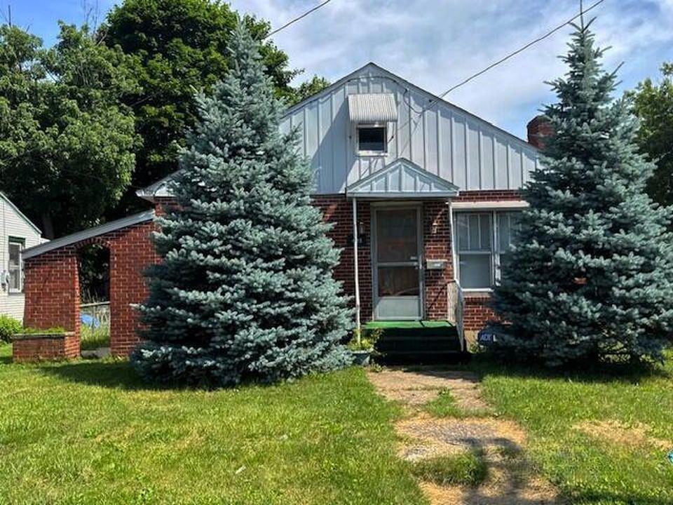 Real estate listing image