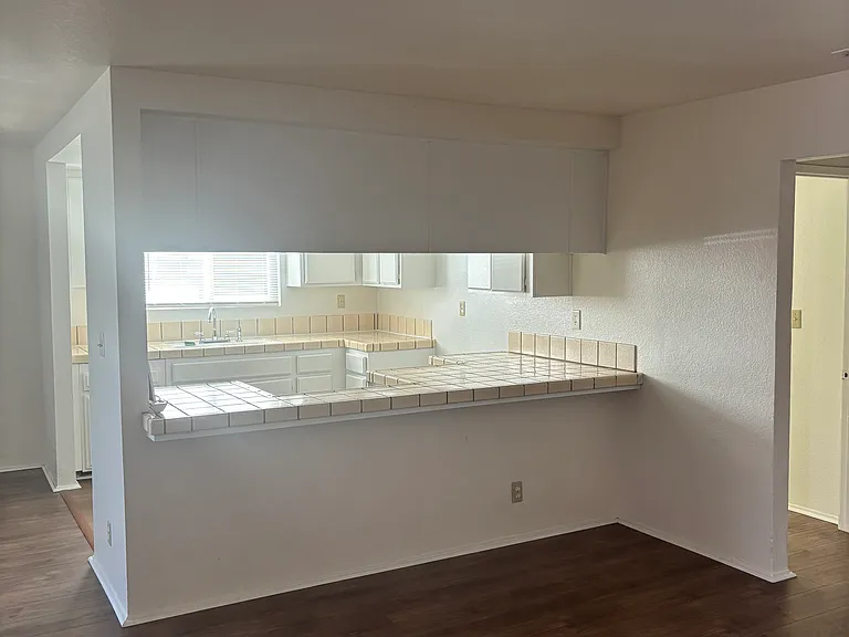 1335 S Centre St — Photo 3
