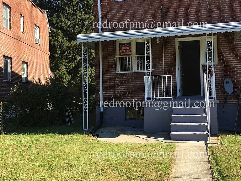 1216 N Augusta Ave — Photo 10