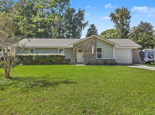 318 Huntsman Dr, Goose Creek, SC 29445