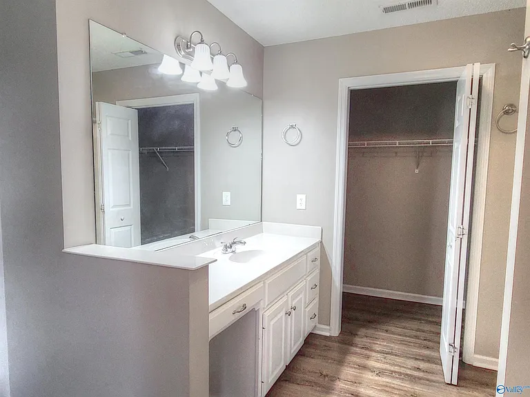 241 Misty Cove Ct — Photo 10