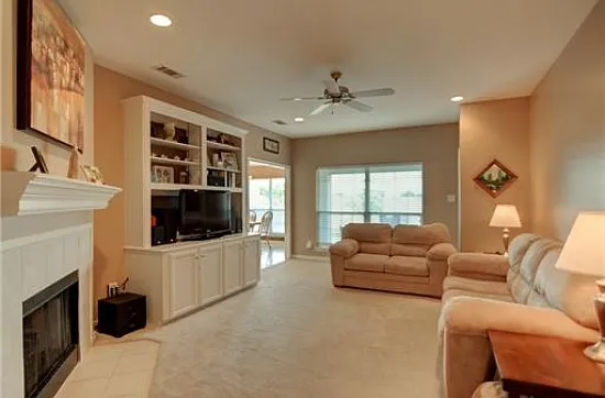 3 bed, 1499 sqft, $1,895 — Photo 2
