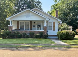 110 W Jordan Ave, West Point, MS 39773