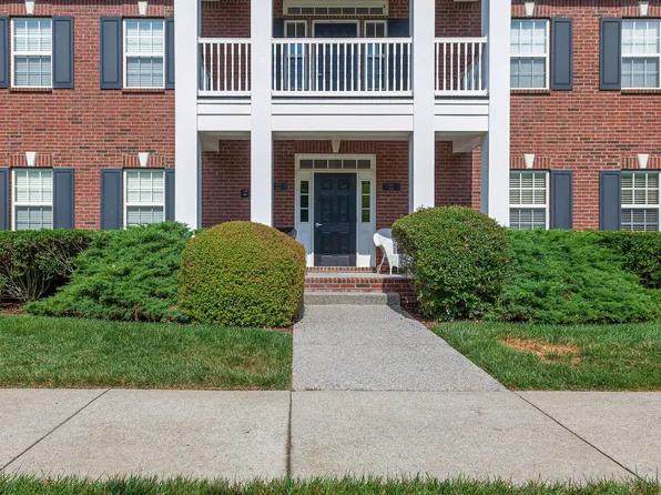 1005 Park Run Dr, Franklin, TN 37067