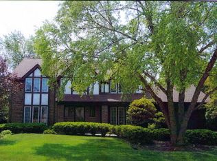 1625 Coachmans Rd, Darien, IL 60561