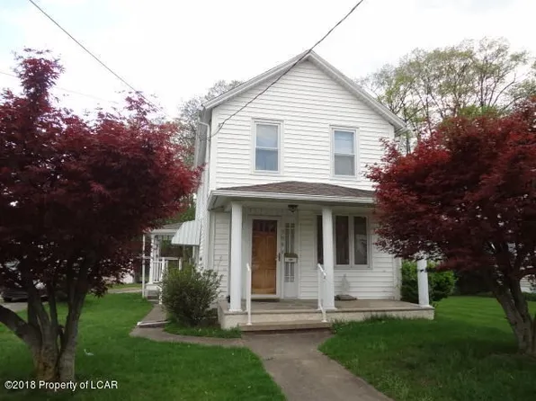 594 W Sperling St, West Wyoming, PA 18644