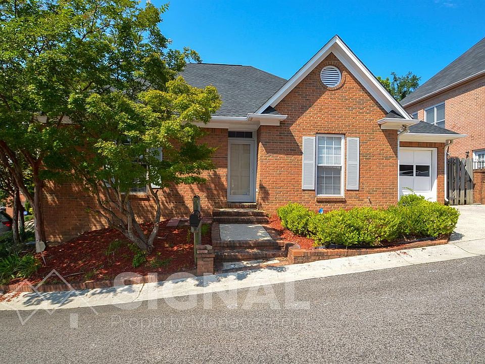 1st image of 2825 Seven Oaks Cir
