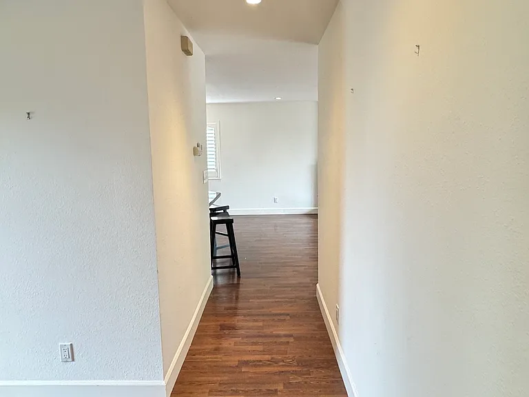 1134 Manzanita Dr — Photo 9