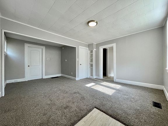 2nd image of 2413 Reynolds St #1