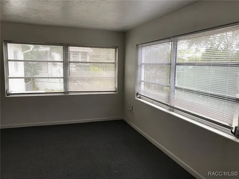 95 S Desoto St — Photo 10
