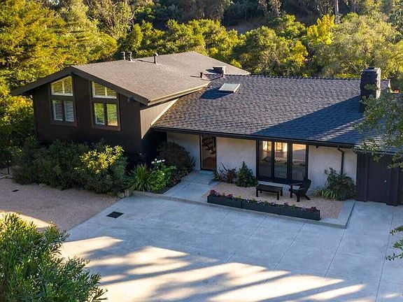 4th image of 925 El Rancho Rd
