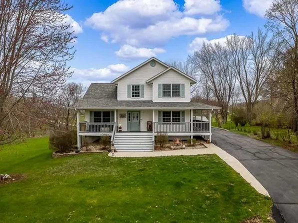 1024 Lake Summerset Rd, Davis, IL 61019