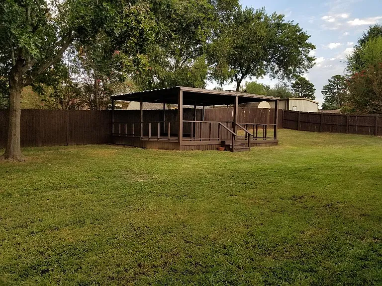 306 Patty Ct — Photo 8