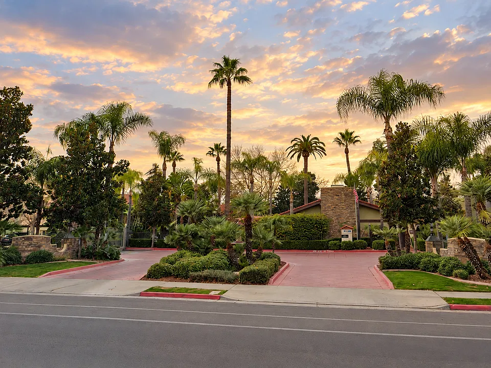 2909 Huntington Blvd #138