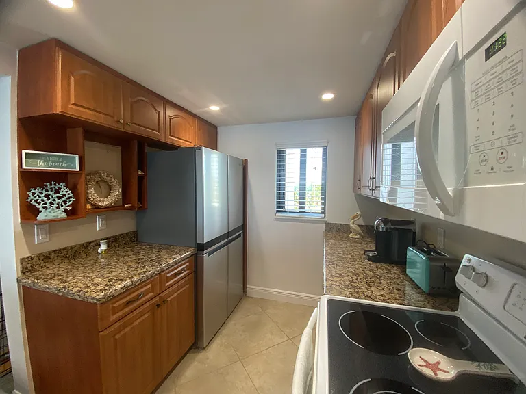 101022 S Ocean Dr — Photo 13
