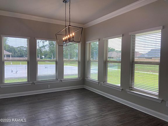 4th image of 105 Preston Rose Ln