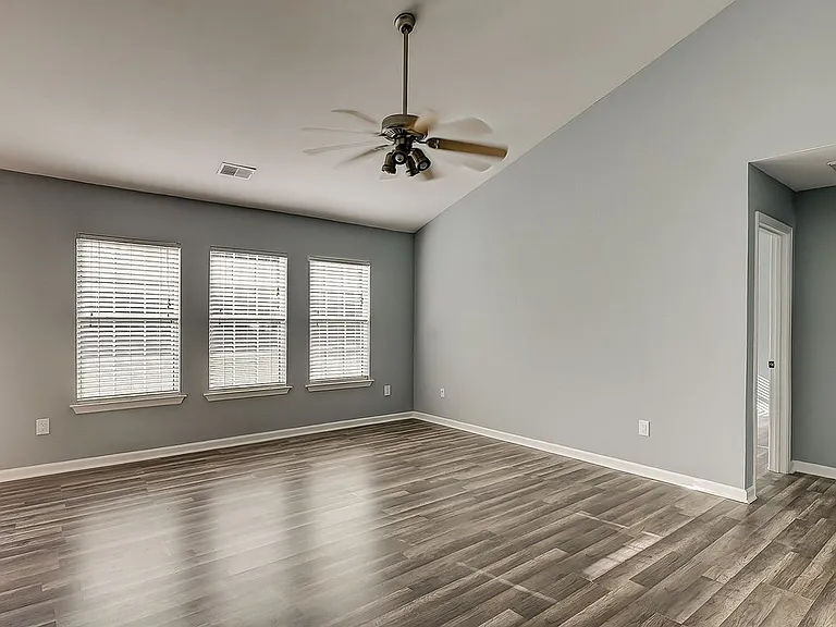 6 Spruce Dr — Photo 9