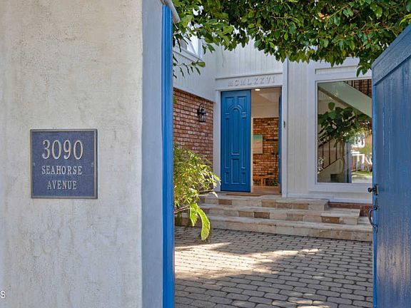 4th image of 3090 Seahorse Ave