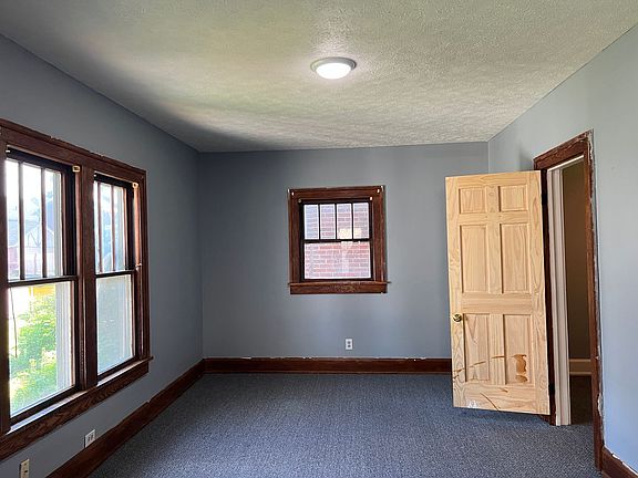 2nd image of 563 Garfield Pl