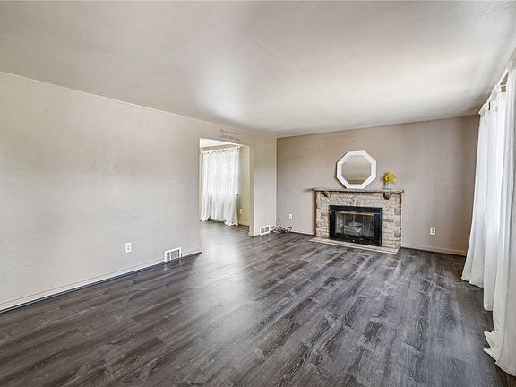 4th image of 434 Oliver Dr